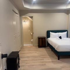 Private RM 2 full beds private 1/2 bath