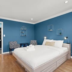 Silver Terrace Gem Stunning Spacious 2BR Residence w/ Secured Parking Near SFO & Downtown San Francisco