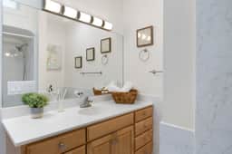 Stunning 2BR w/ 1BA Home near BART - Image 5