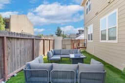 Hayward 5BR Cozy Spacious House, AC/Free Parking - Image 3