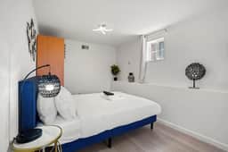 Lovely Private Quiet 2BR Retreat near Westlake • Backyard • Near SF - Image 5