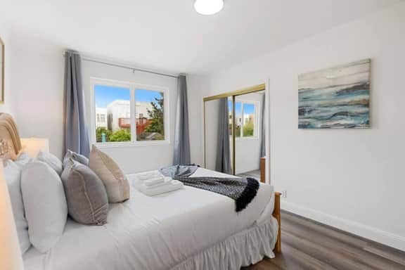Stylish 2BR 1Bath Home Close to BART - Image 4