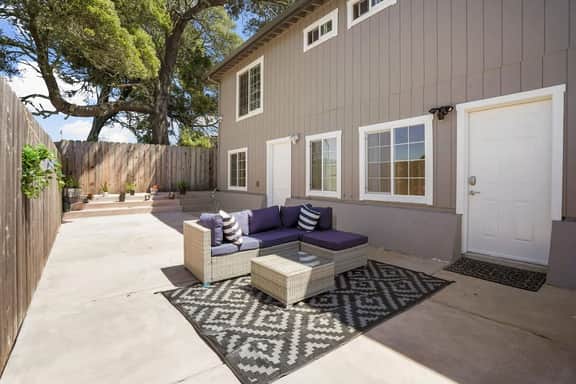 Lovely Private Quiet 2BR Retreat near Westlake • Backyard • Near SF - Image 3