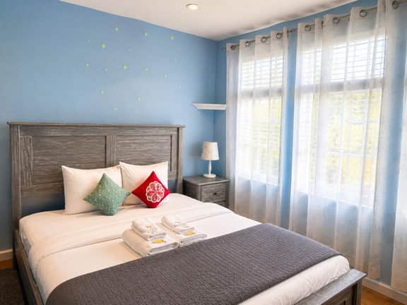 NEW Spacious & Cozy Home | 3BD/2BA Near SF - Image 3